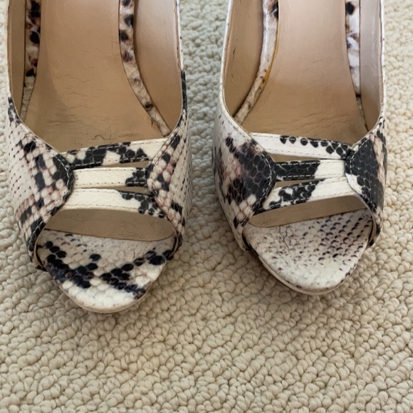 Nine West - faux snake skin heels - Picture 5 of 10